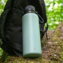 1760436367-lurch-outdoorflasche-dark-salvia-03.jpg Thumb