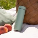 1760443950-lurch-isolierflasche-mini-bottle-dark-salvia-01.jpg Thumb