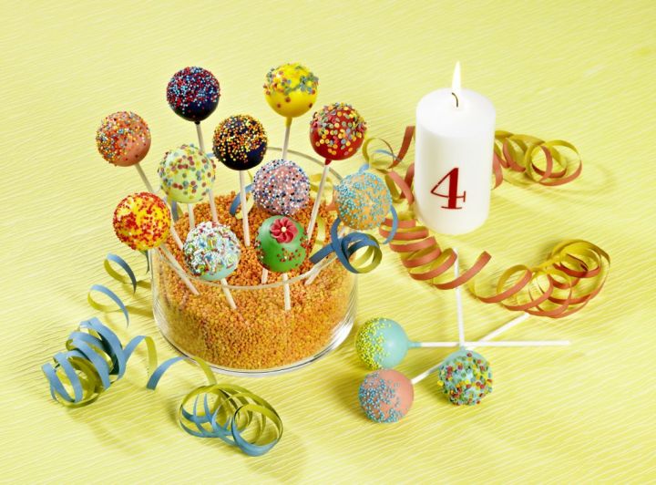 RS842_85027_Cake_Pops_Anwender_1_300.jpg