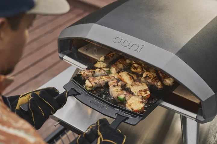 1784889494-lifestyle-koda-2-pro-cast-iron-dishes_poppers.jpg