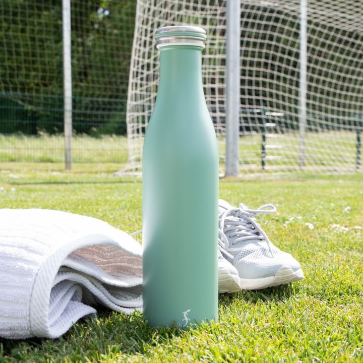1785227146-rs8868_lurch-eds-isoflasche-dark-salvia-750ml-240807-08-w-bak.jpg