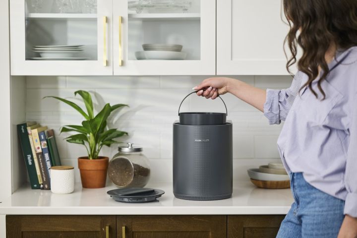 1788435483-foodcycler-fsc12110.jpg