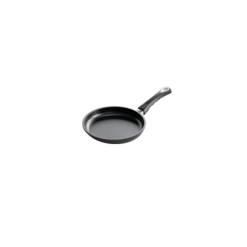 Nepřilnavá pánev 24 cm AMT 424
