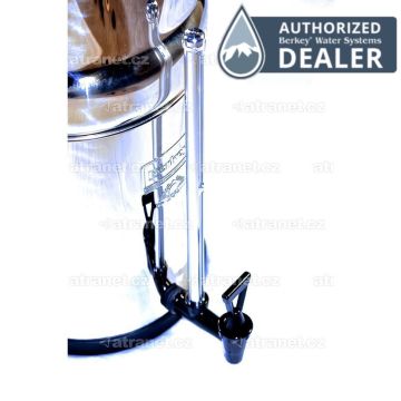 Kohoutek s ukazatelem hladiny pro Crown Berkey